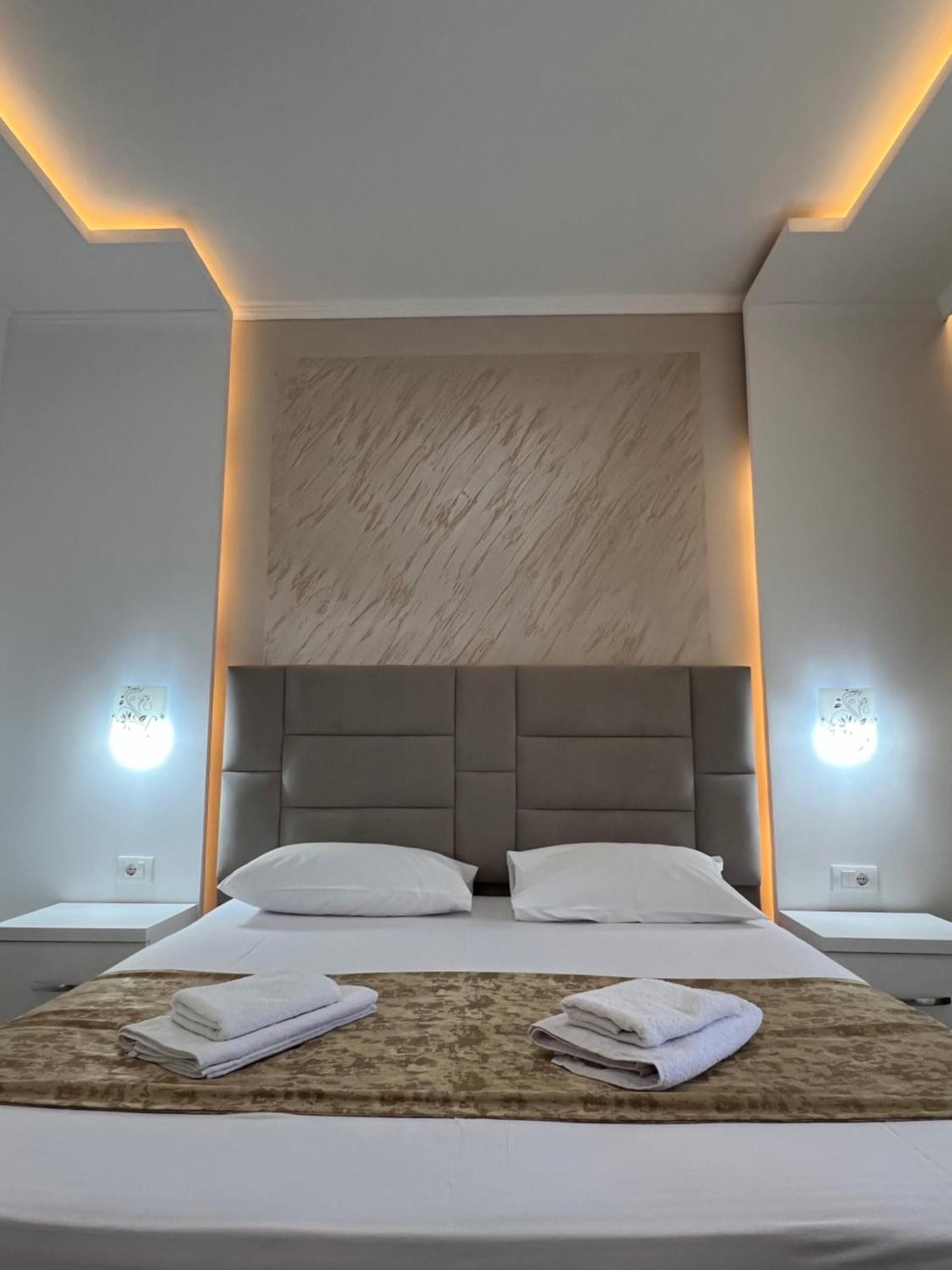 Apartments Fati & Flori أولتْسي الغرفة الصورة