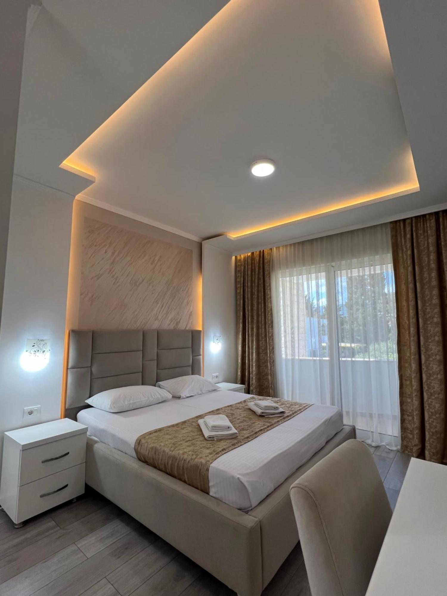 Apartments Fati & Flori أولتْسي الغرفة الصورة